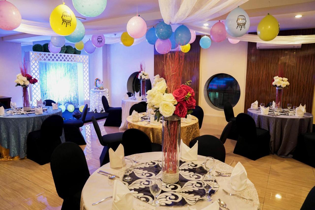 Berjaya Makati Hotel Makati City Extérieur photo