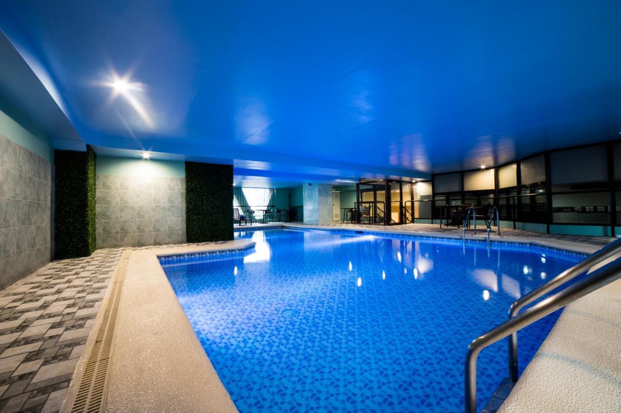 Berjaya Makati Hotel Makati City Extérieur photo