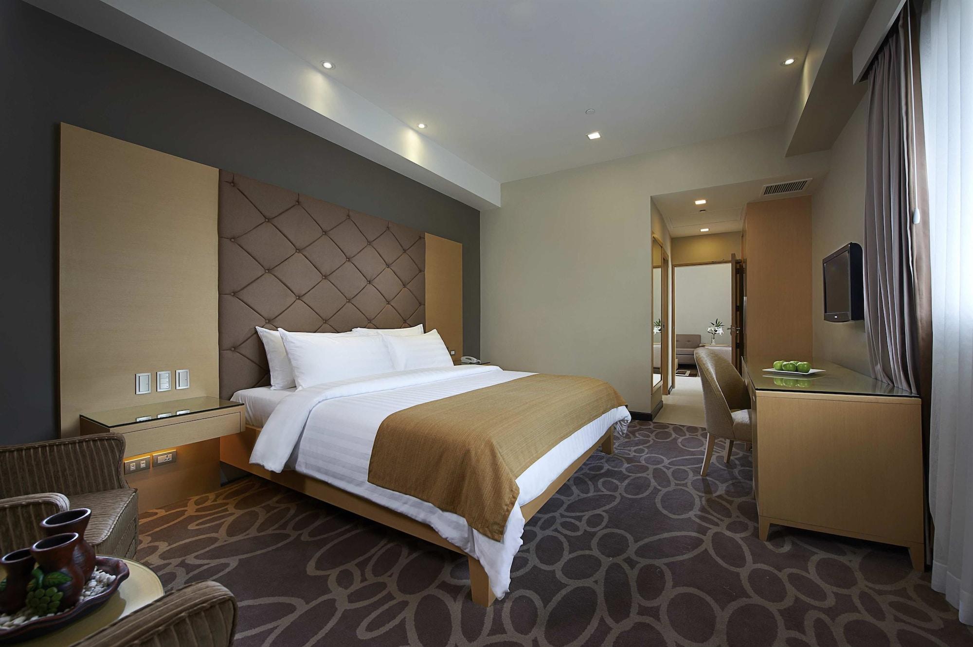 Berjaya Makati Hotel Makati City Extérieur photo