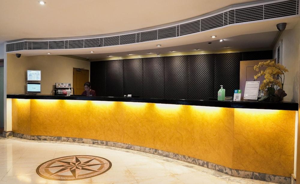 Berjaya Makati Hotel Makati City Extérieur photo