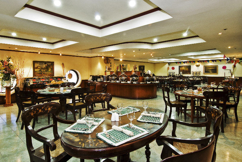 Berjaya Makati Hotel Makati City Extérieur photo
