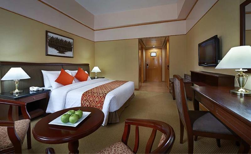 Berjaya Makati Hotel Makati City Extérieur photo